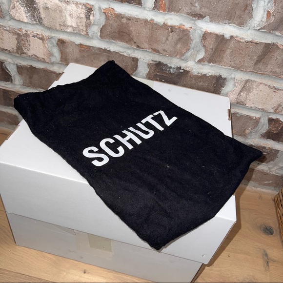 Colorful Wrap-around Strap Sandals - Picture 10 of 11